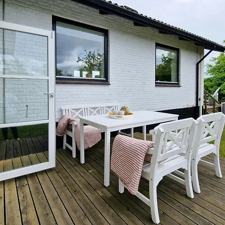 House With Sea View Near Hou 펜션 Hals